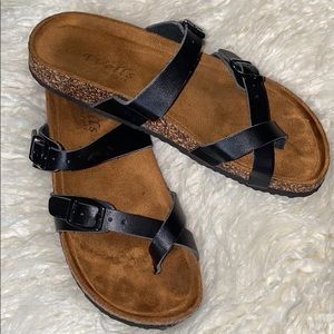Black Wells sandals (w6.5)
